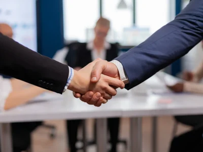 handshake_office